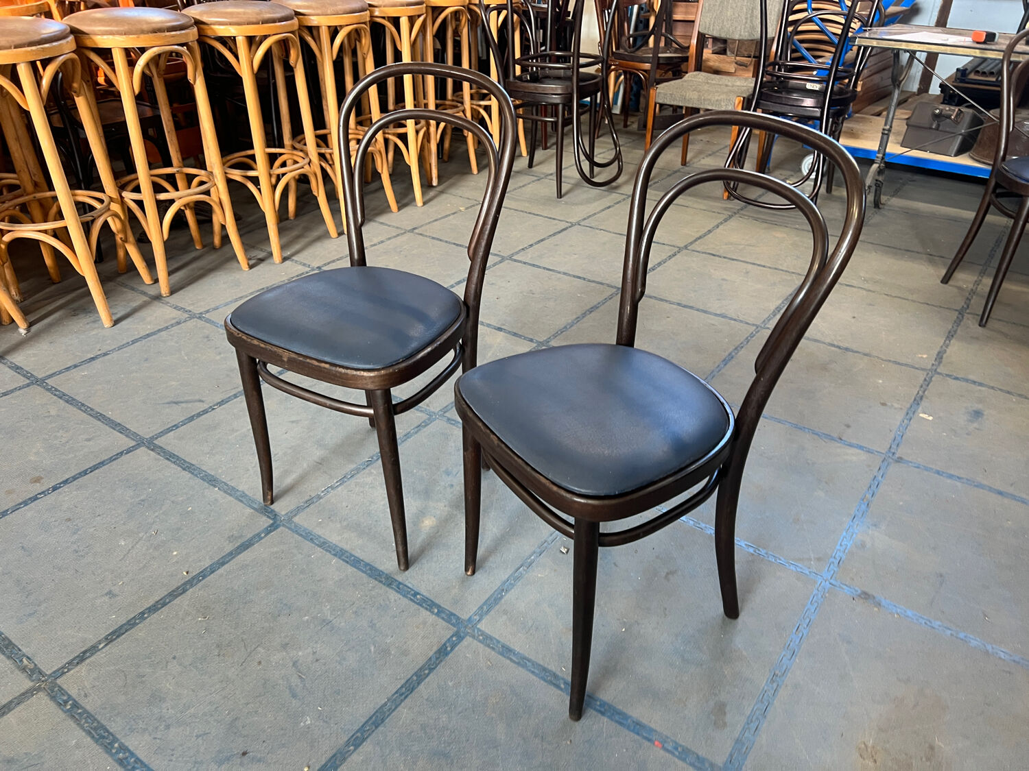 Pair of Thonet 214 chairs