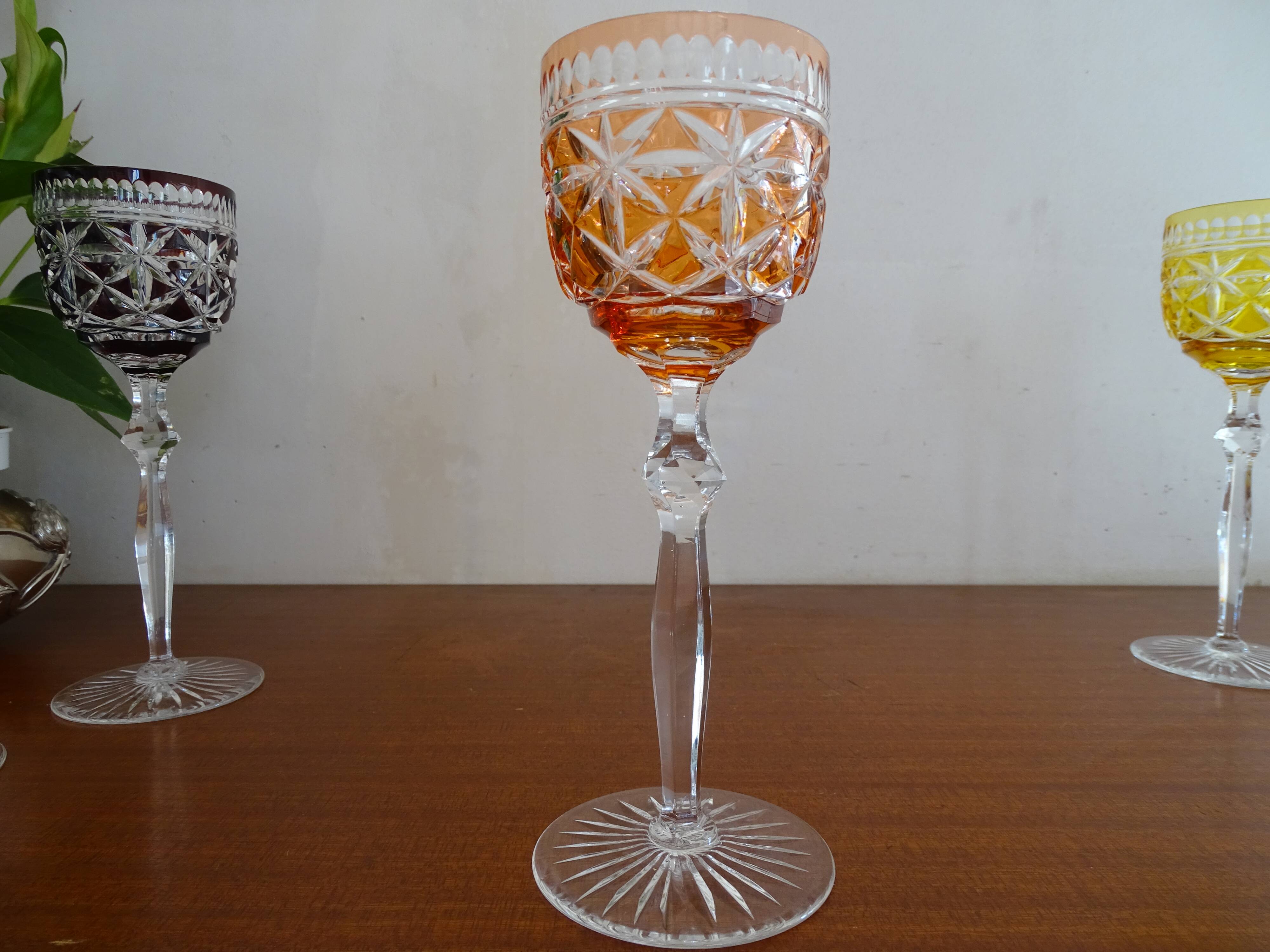 6 glasses of Bohemian crystal wine colored feet stars