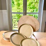 8 assiettes à dessert en grès
