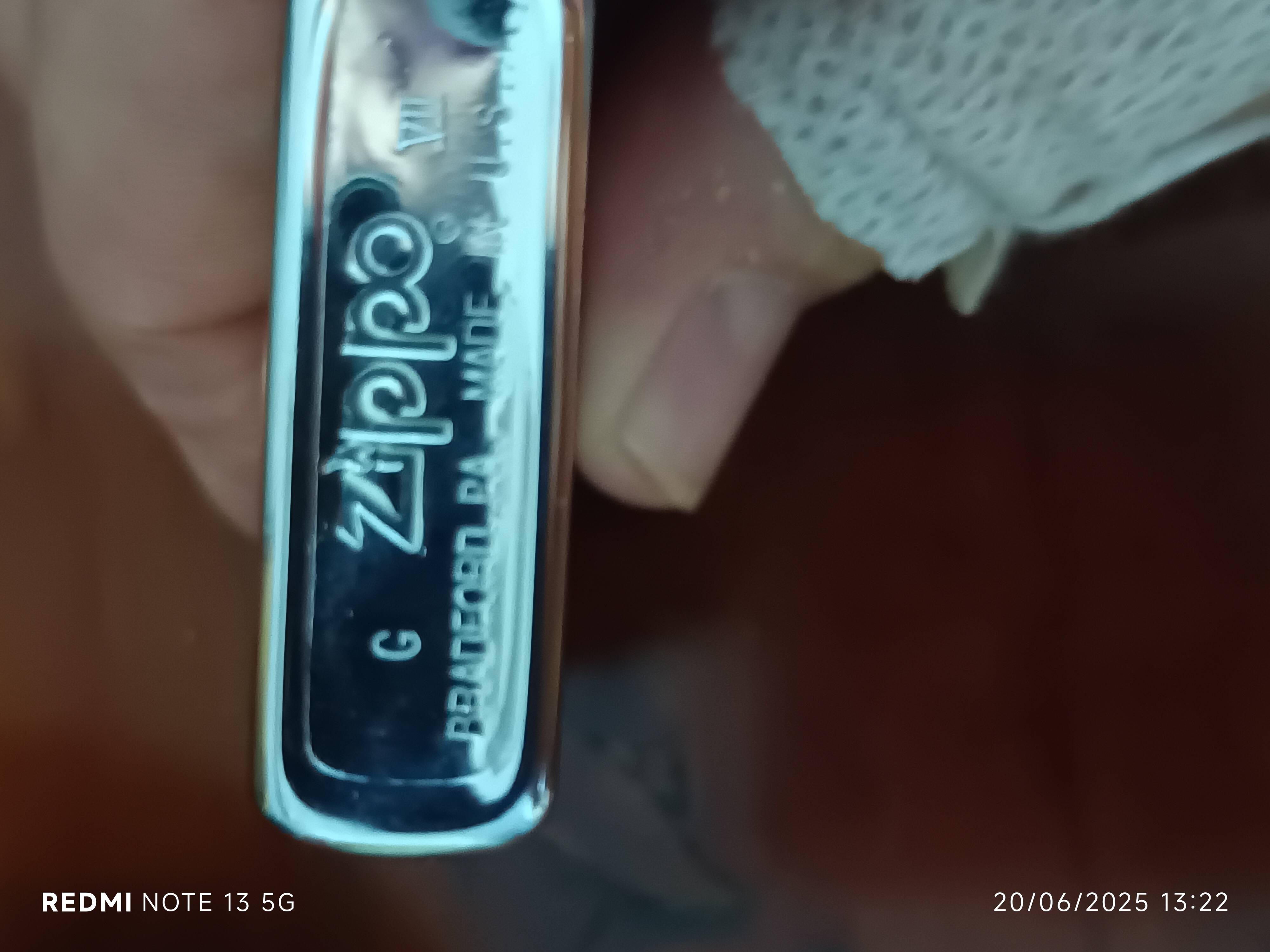 Zippo 1975 lighter with Scottish Masonic motif