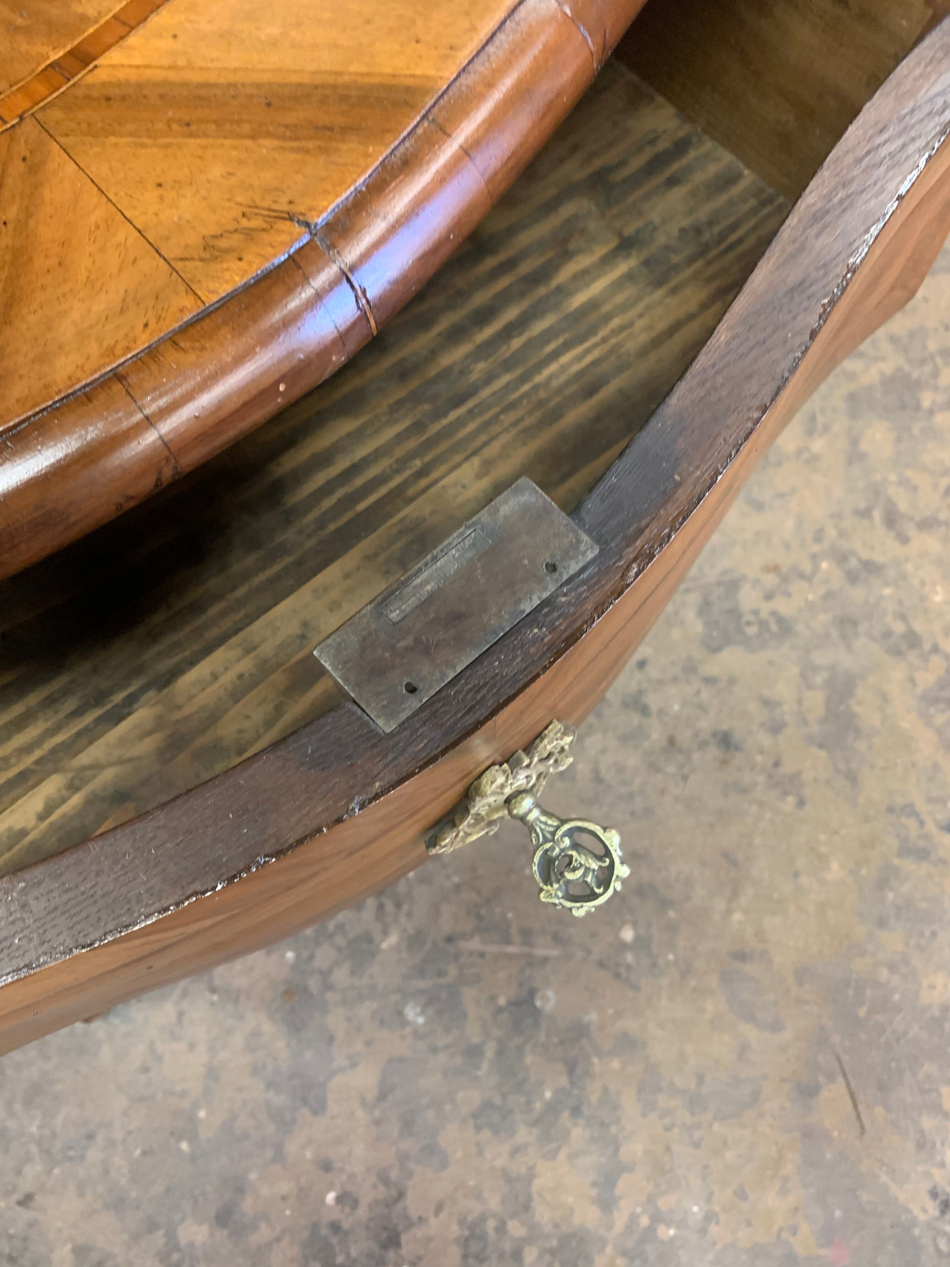 Louis XV chest of drawers