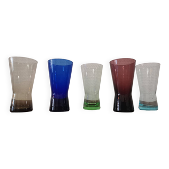 Set of 5 vintage colored aperitif glasses from the 60s/70s