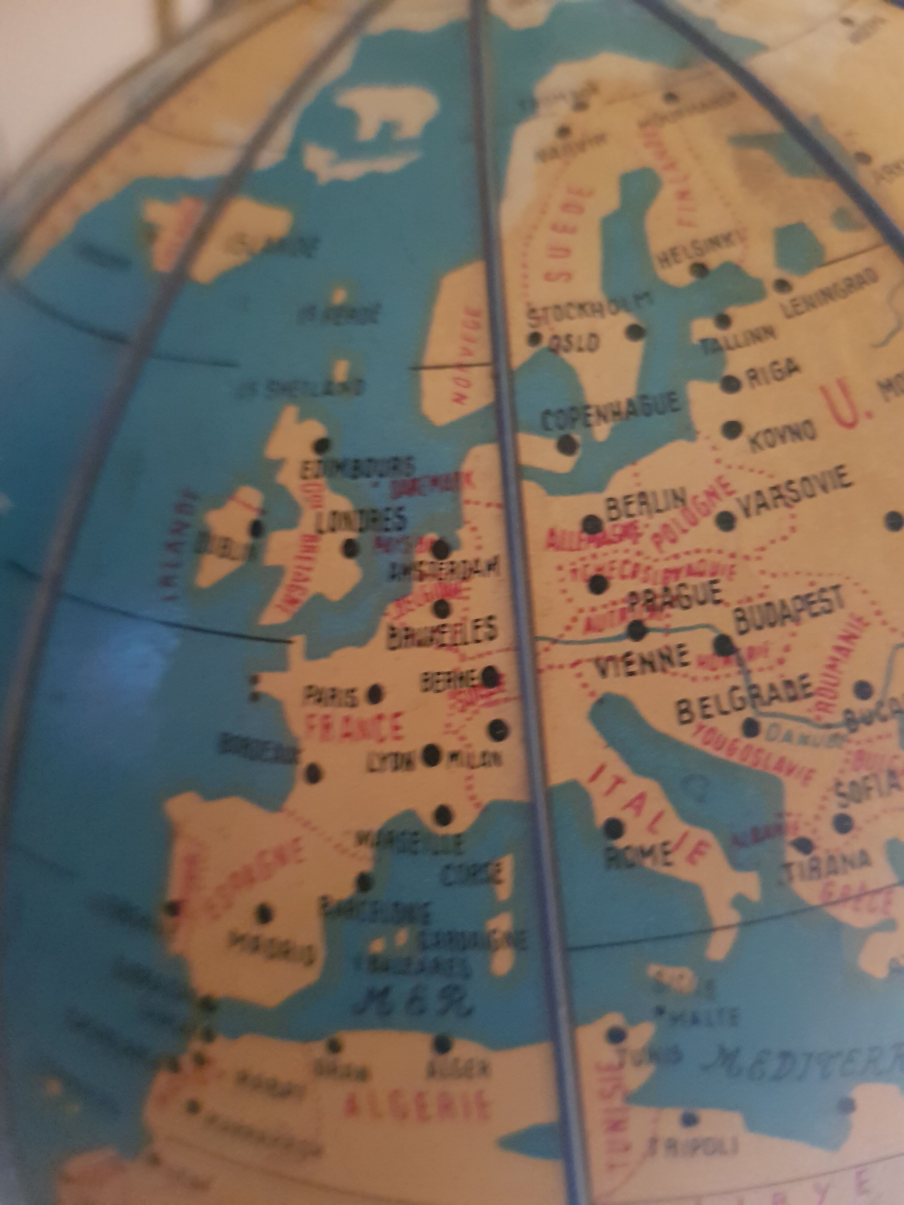 Globe Terrestre Mappemonde "Radio-Célard" Year 1955