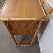 Bureau et sa chaise en rotin