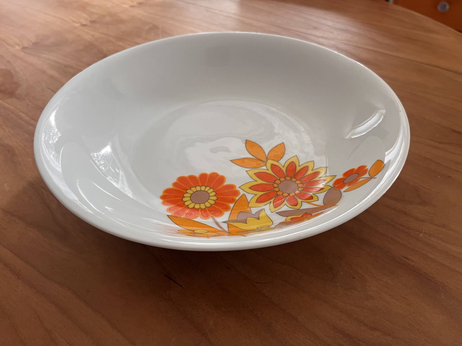 1970s serving dish