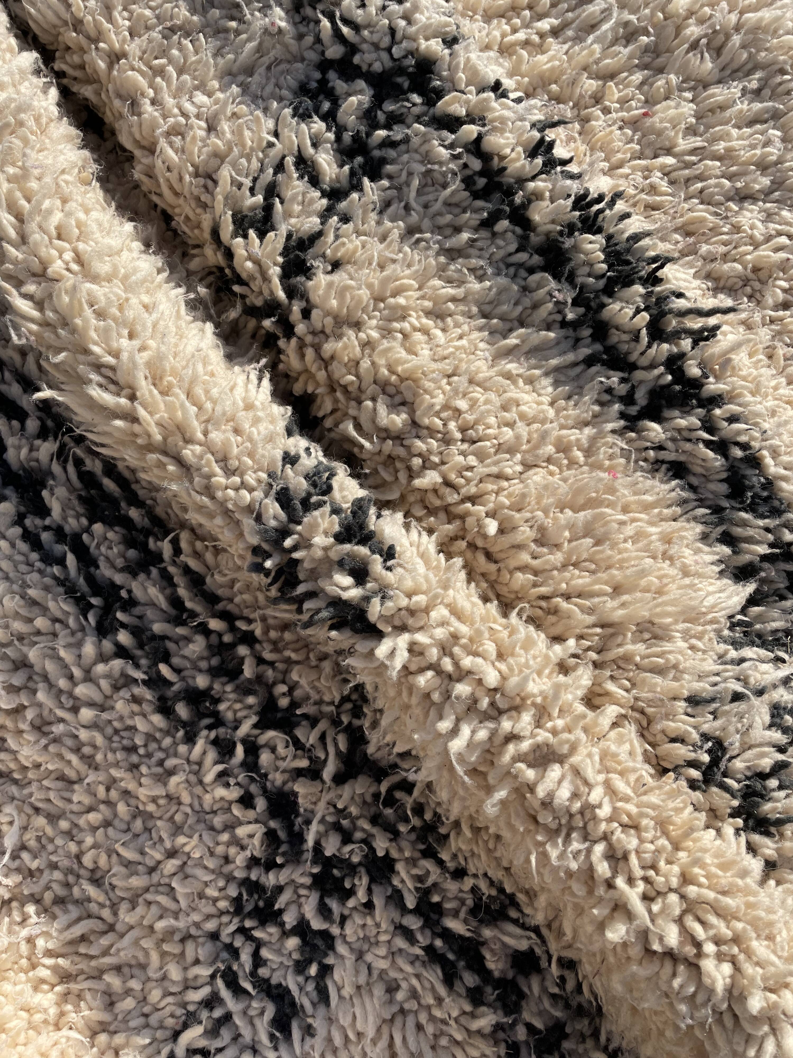 Berbere carpet beni ouarain old diamonds 155x300 cm