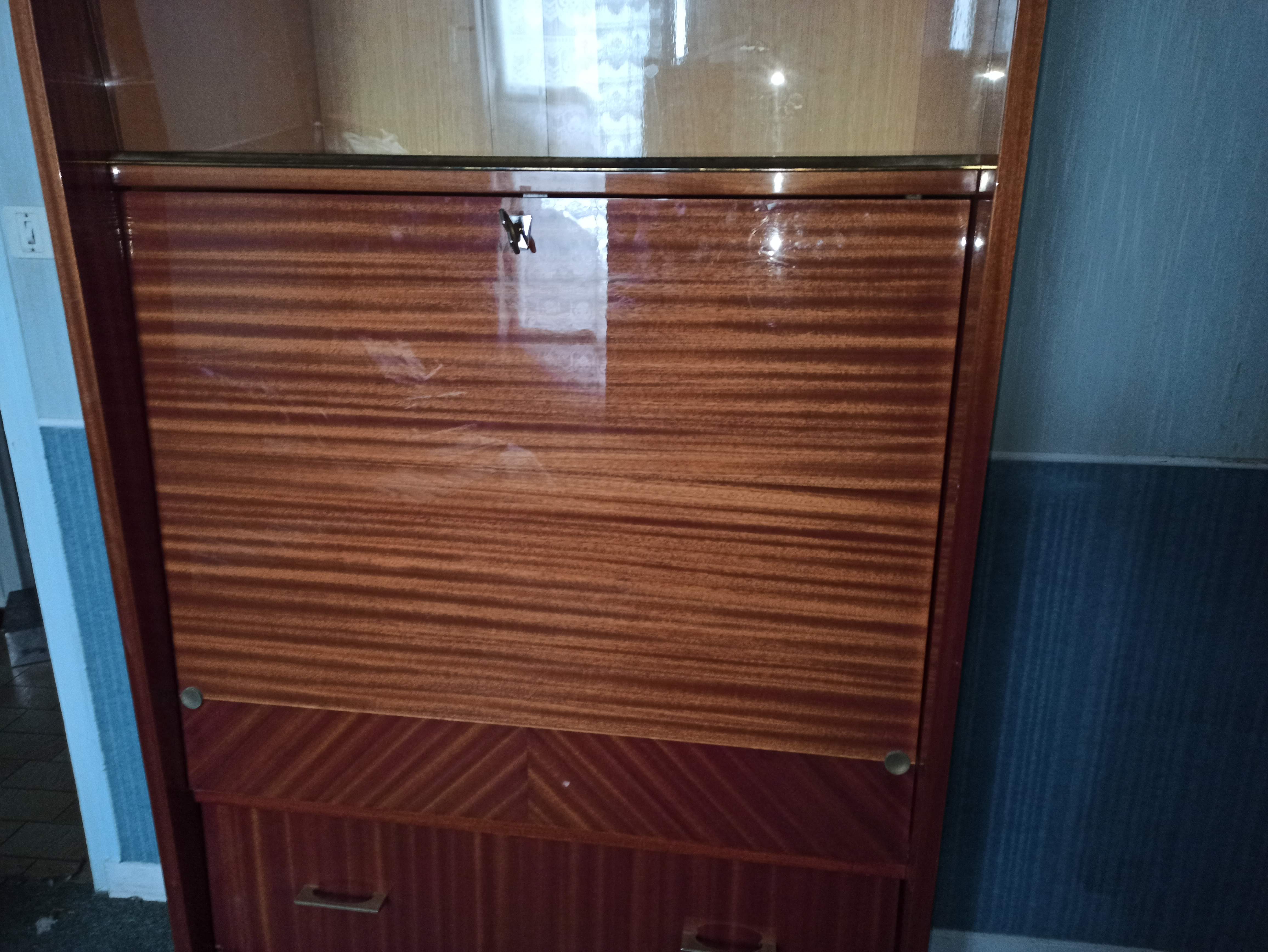 Secretary Convenient Office year 60