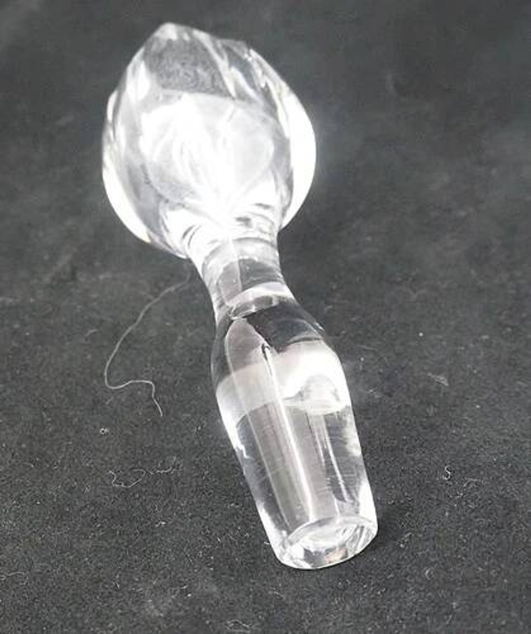 Crystal carafe Saint Louis model Cerdagne, signed, excellent condition.