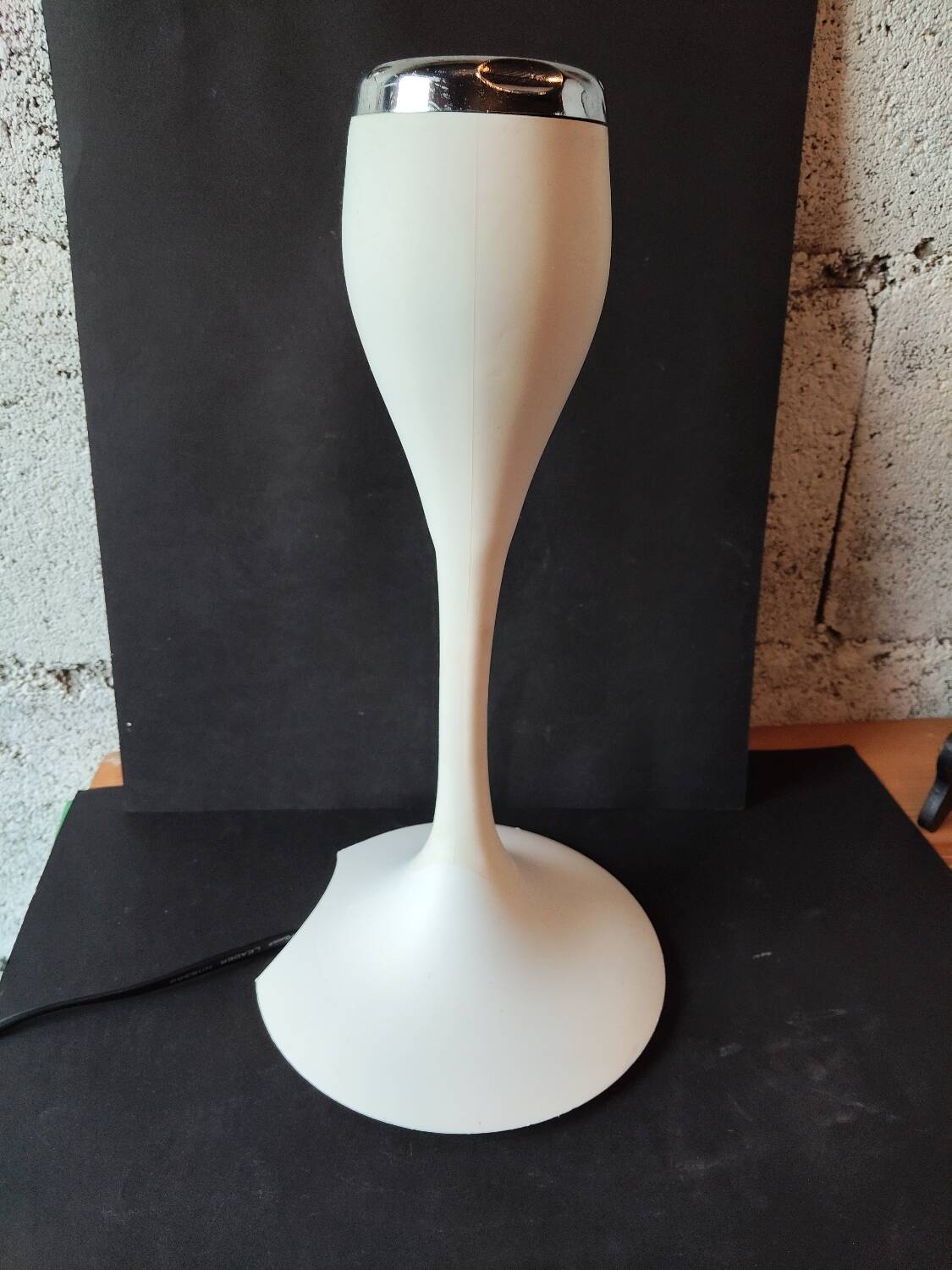 Lampe IKEA par Karl Öjerstam – Design scandinave – Posable ou applique