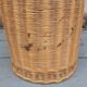 Vase bouteille vintage en osier