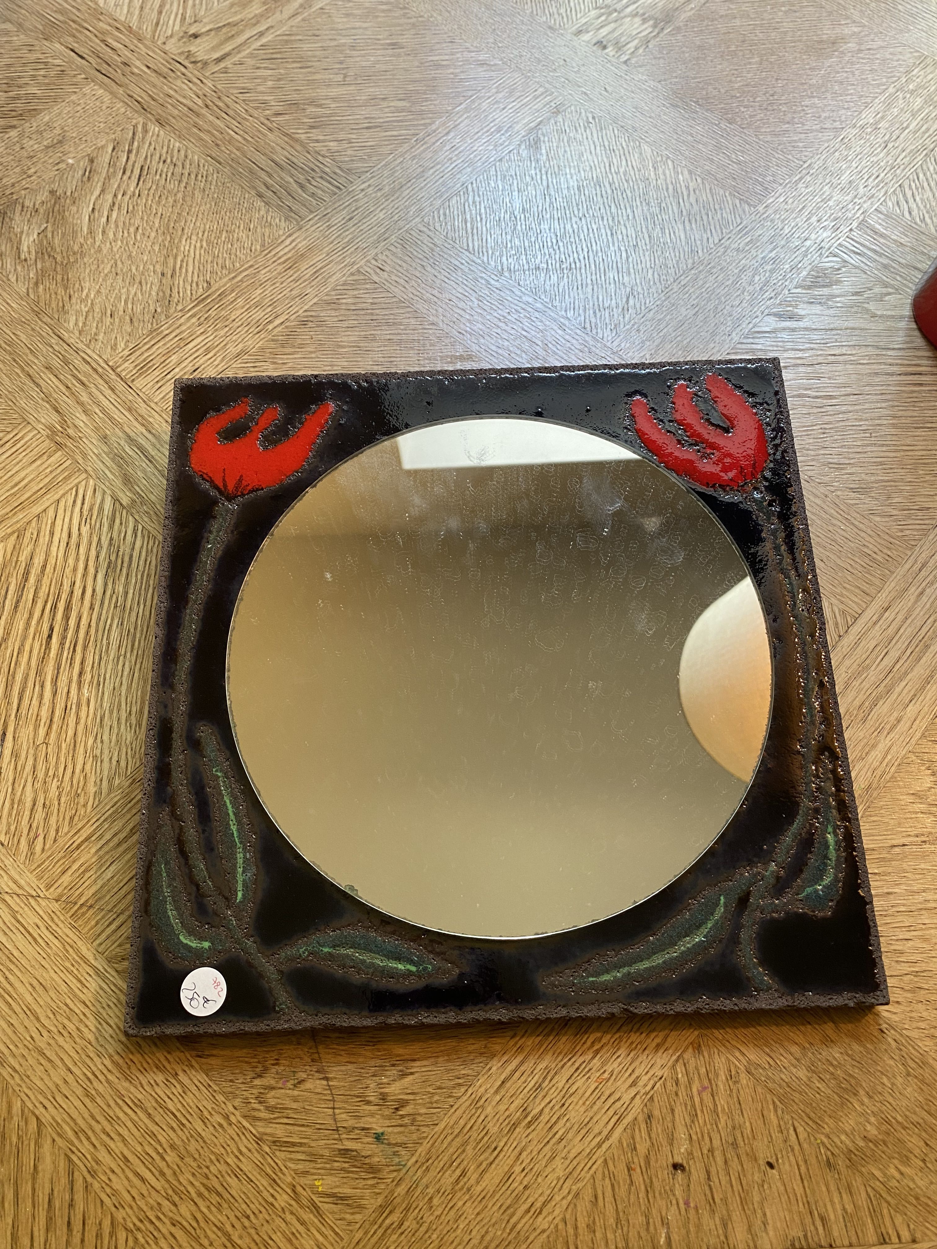 Miroir en lave