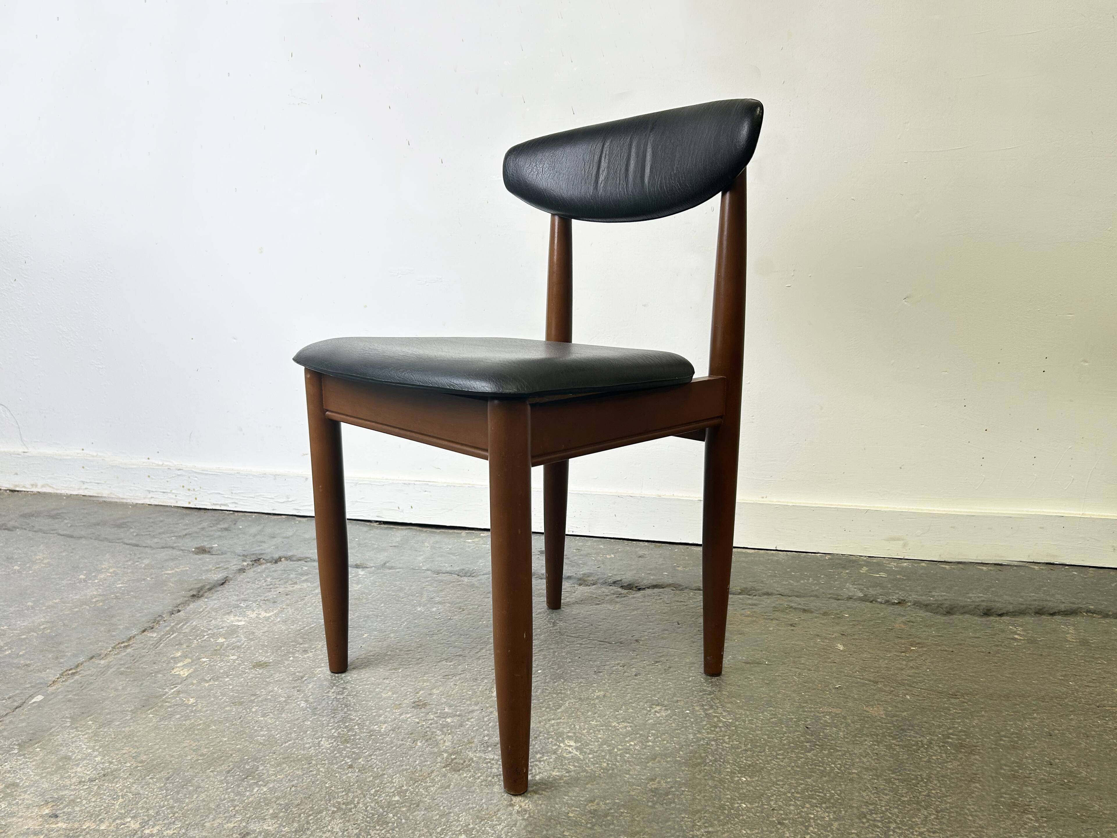 1960/70s Schreiber Mid-Century extending dining table 4 matching dining cha