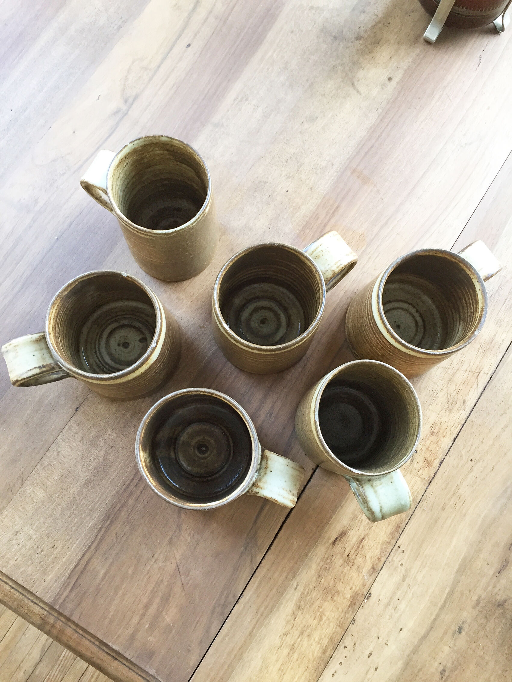 Lot 6 tasses grès