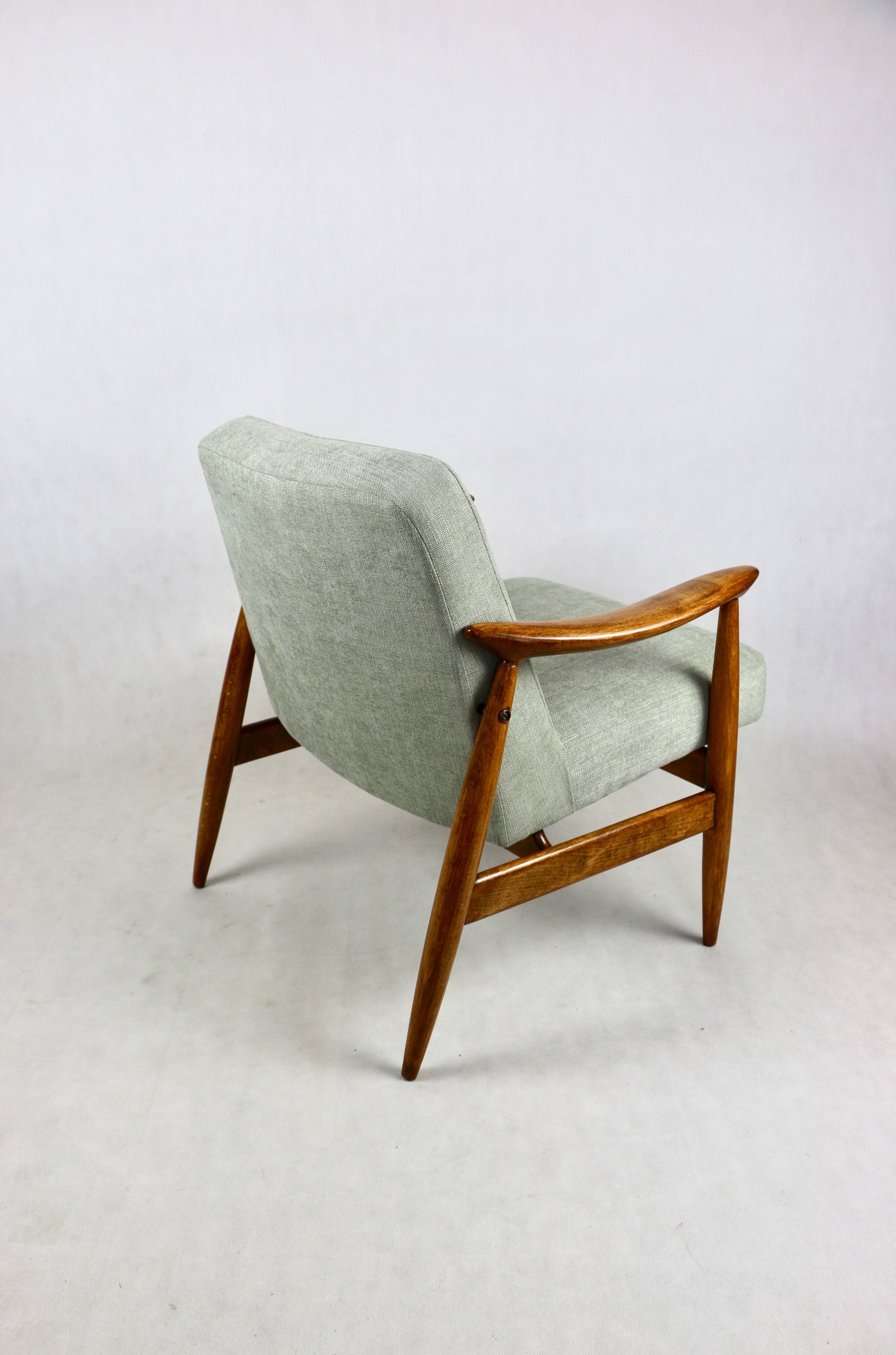 Vintage armchair GFM 300-202 design J.Kedziorek Loft 70s vintage light green