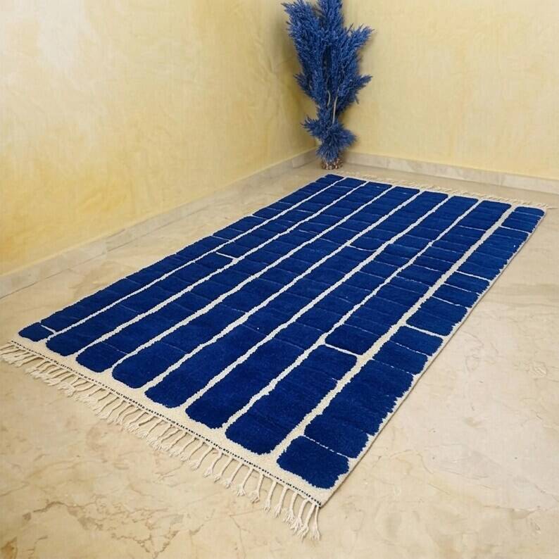 Berber Moroccan rug 250cm x 150cm
