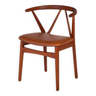 Dining Chair Model 255 Mid-Century in Teak and Leather by Henning Kjærnulf for Bruno Hansen, Denmark, 1960s