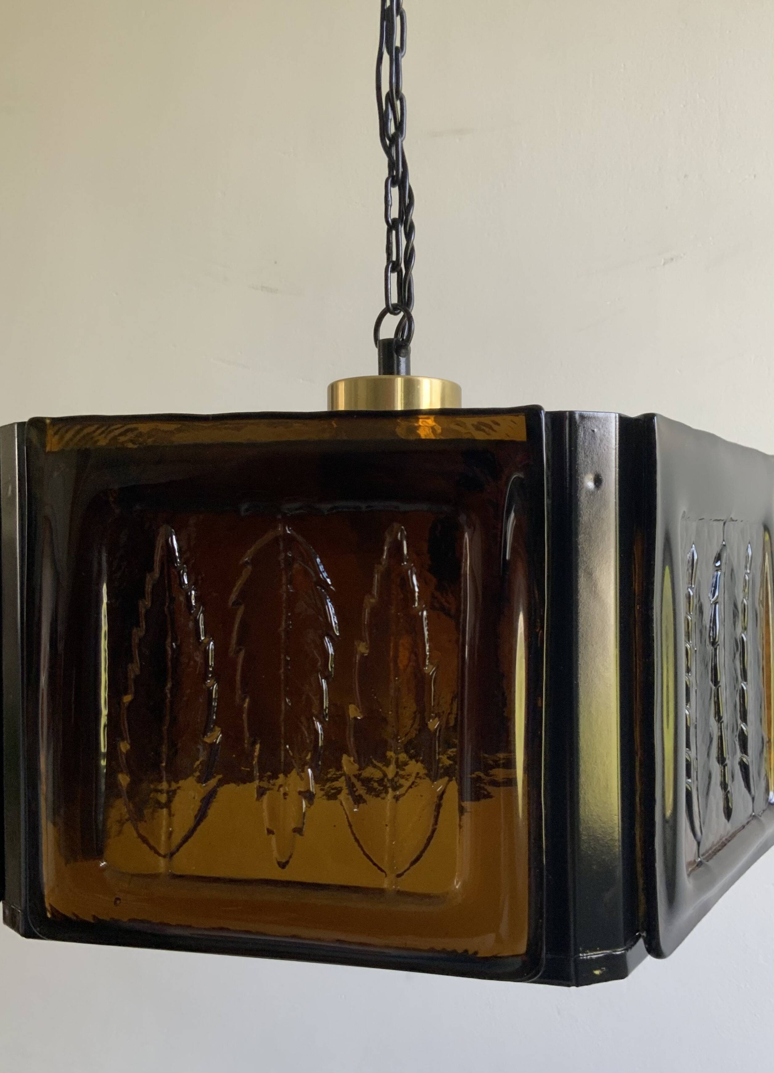 Suspension en verre ambré par Erik Hoglund Kosta Boda, années 1970