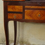 Coiffeuse ou meuble de toilette avec marqueterie