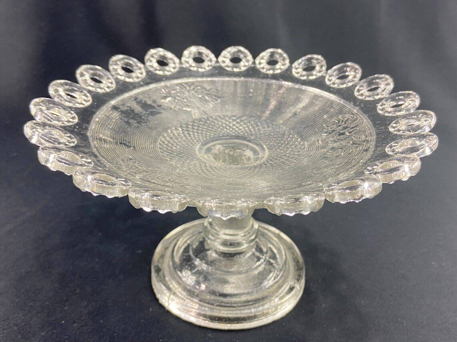 Cup on Vierzon glass pedestal, early 20th century