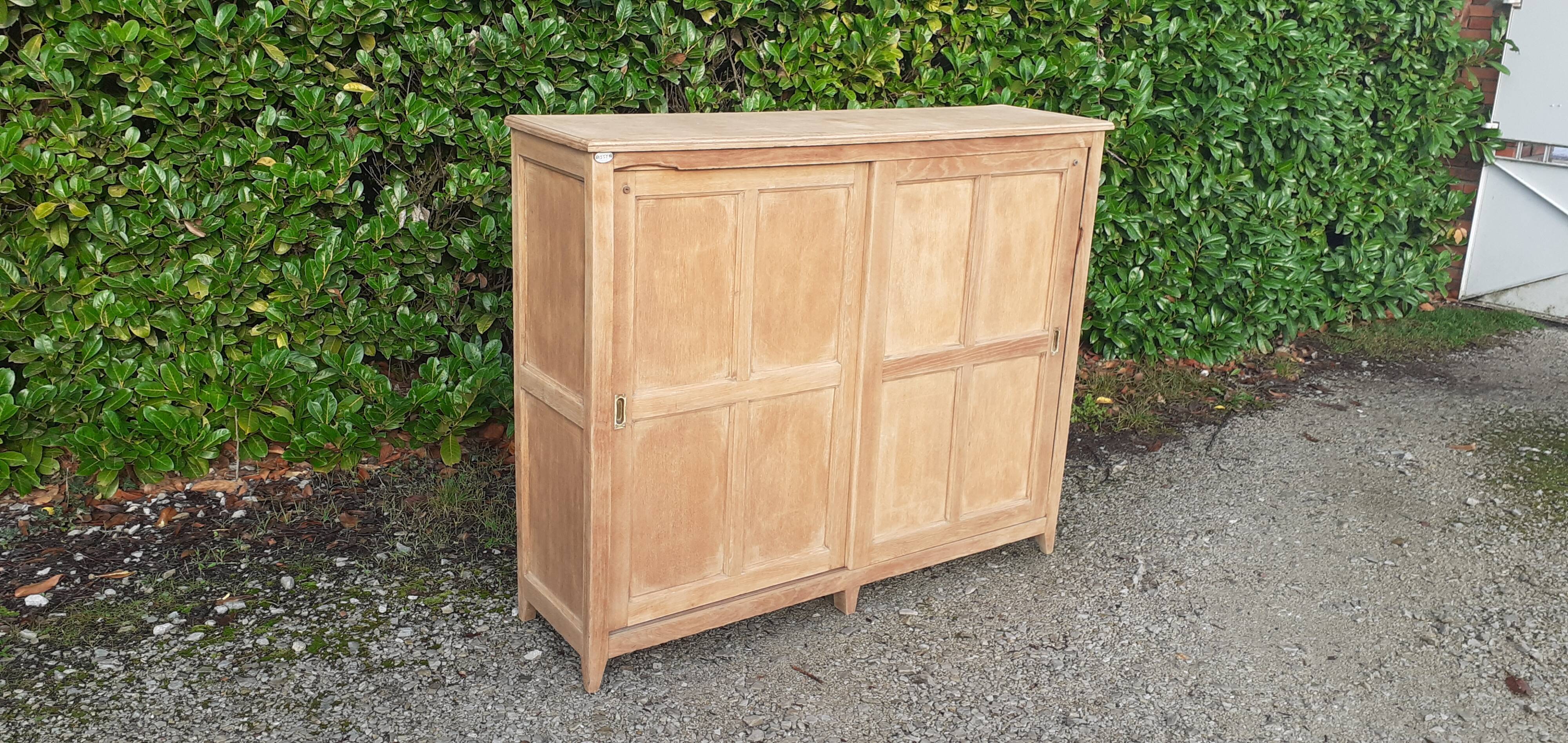 Parisian buffet 2 sliding doors raw wood oak