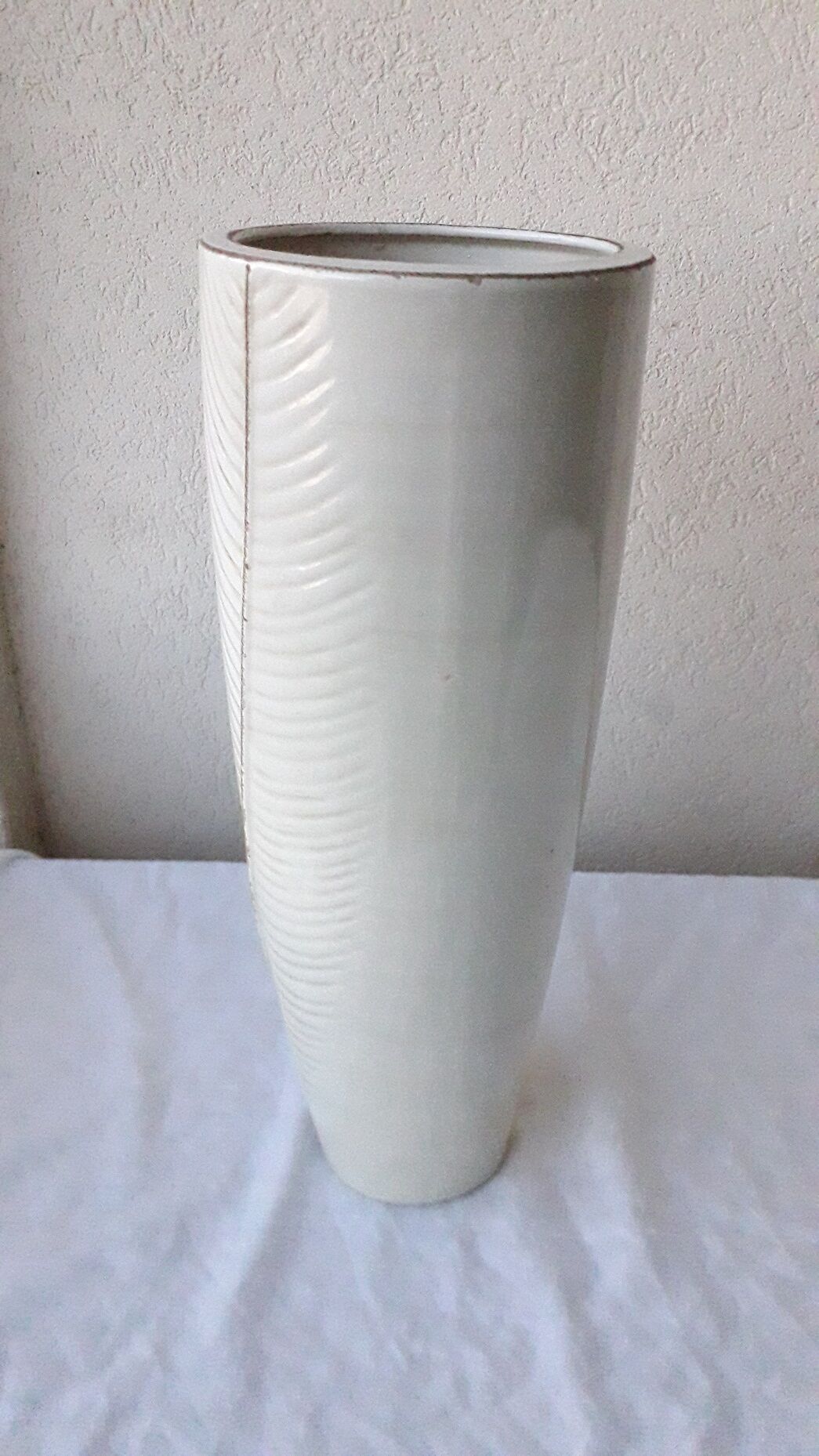 Ceramic vase