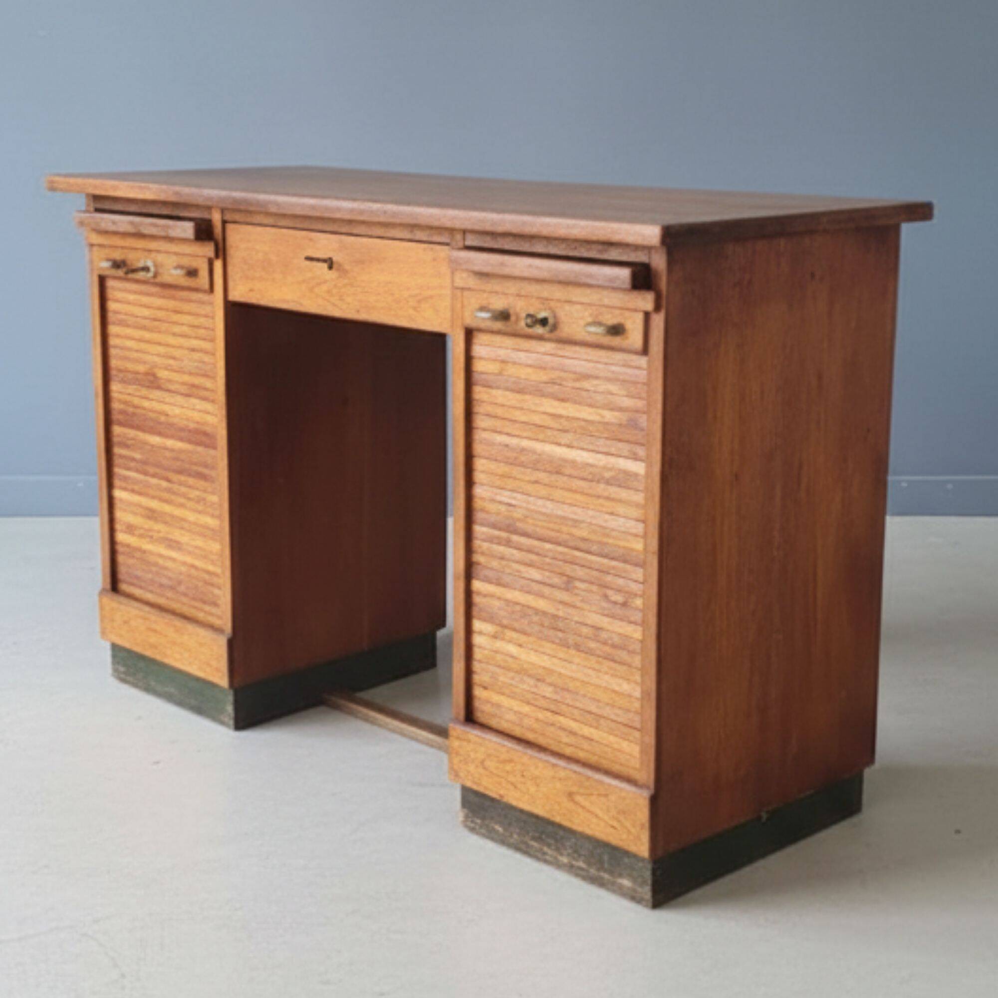 Oak roll-front desk, Czechoslovakia, 1930s