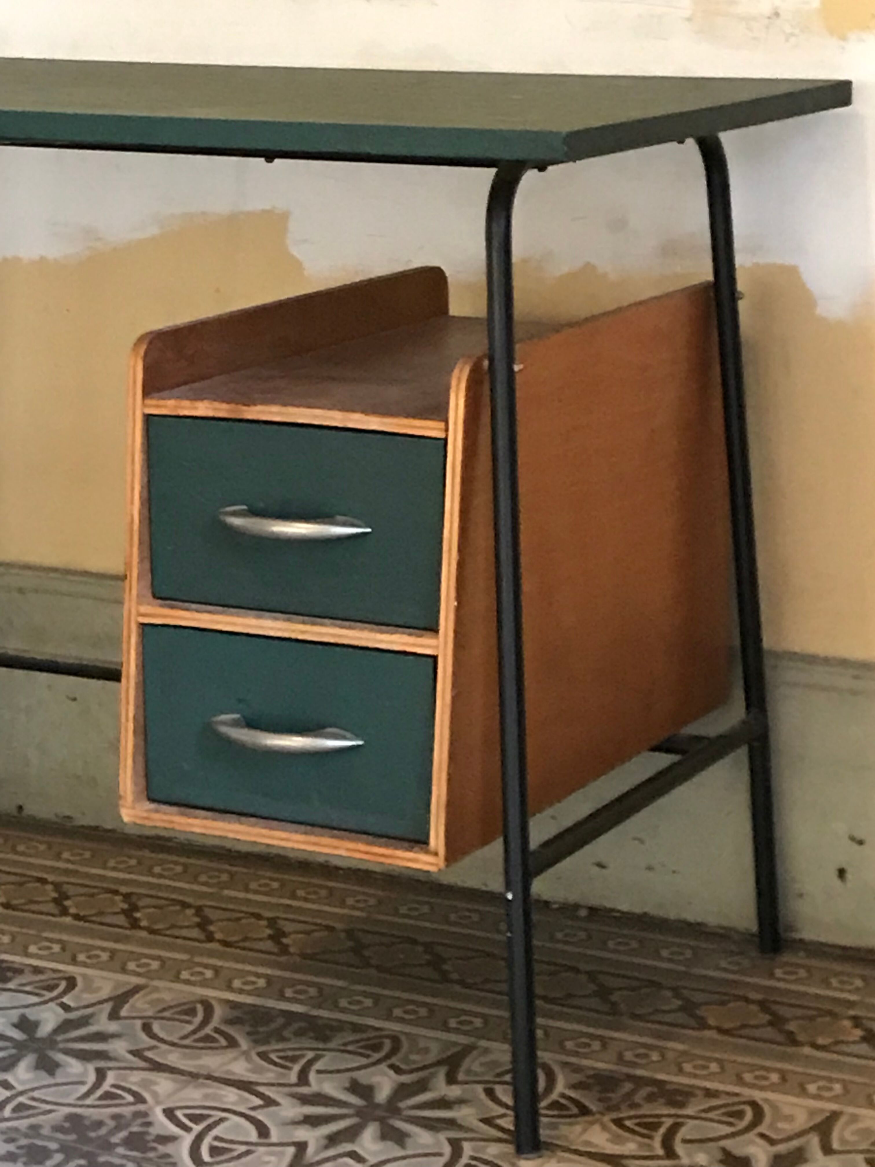Ensemble bureau et sa chaise