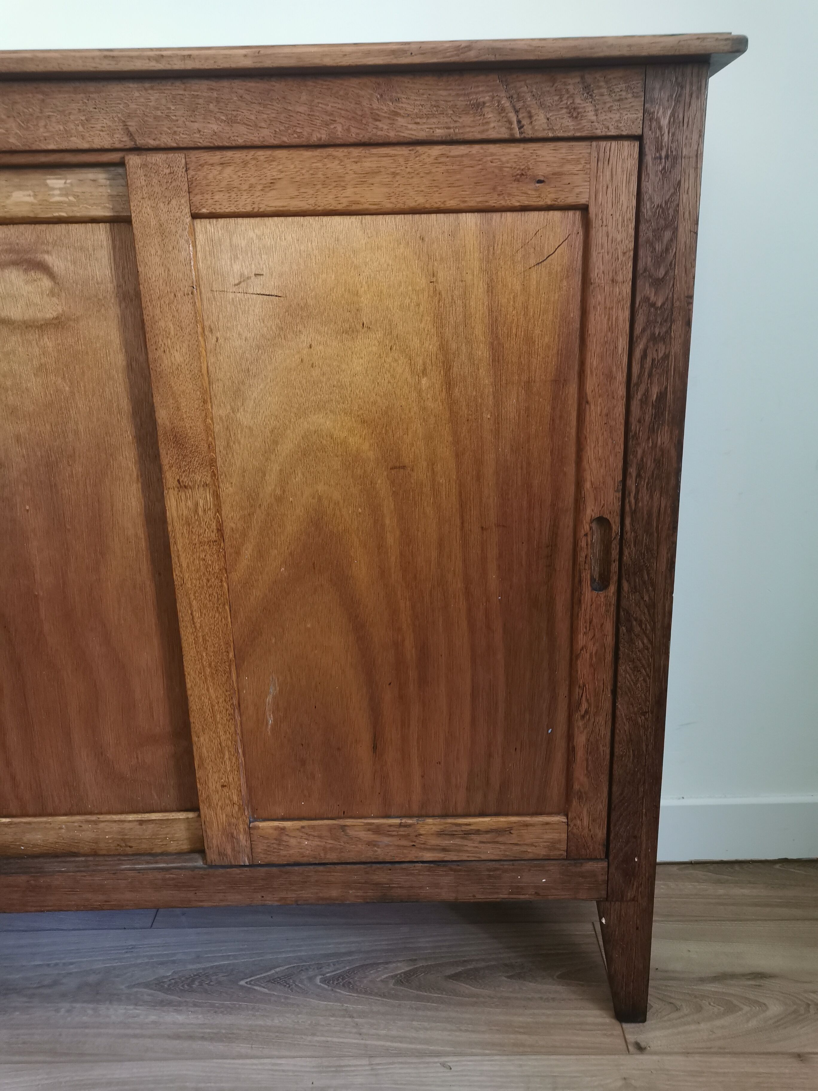 Meuble de rangement des années 40