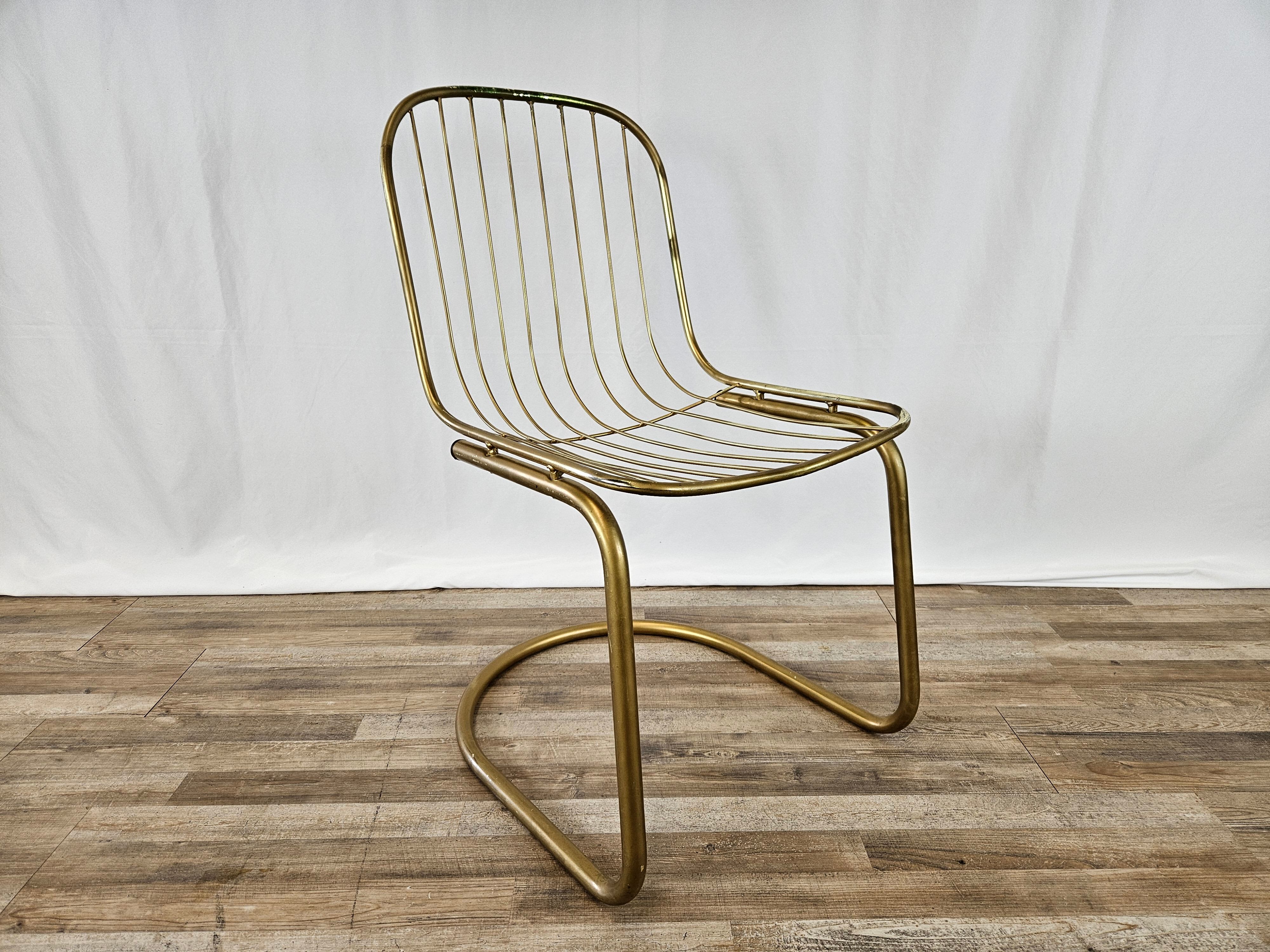 70s chair in metal