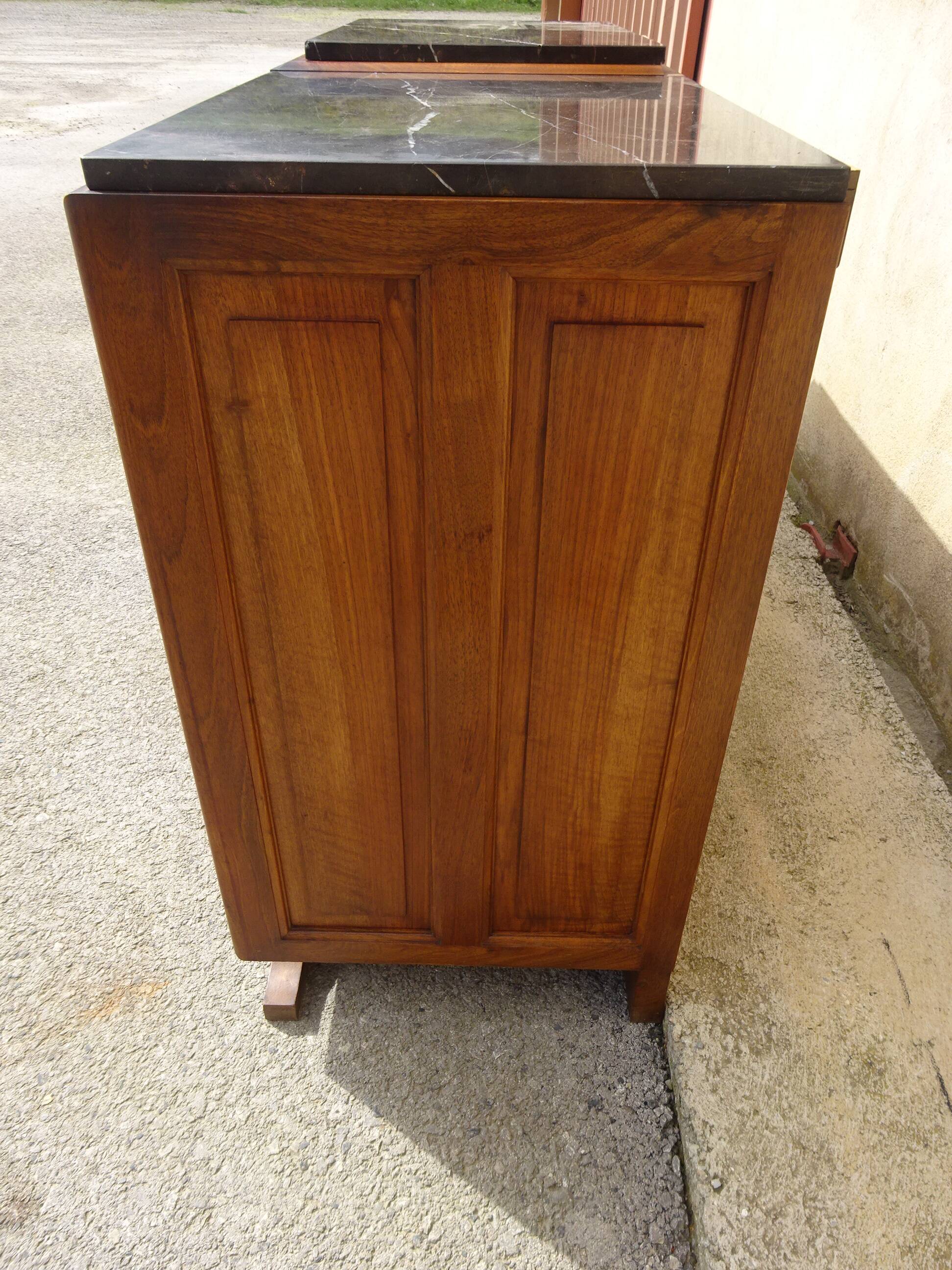 Large two-body buffet in walnut and black marble