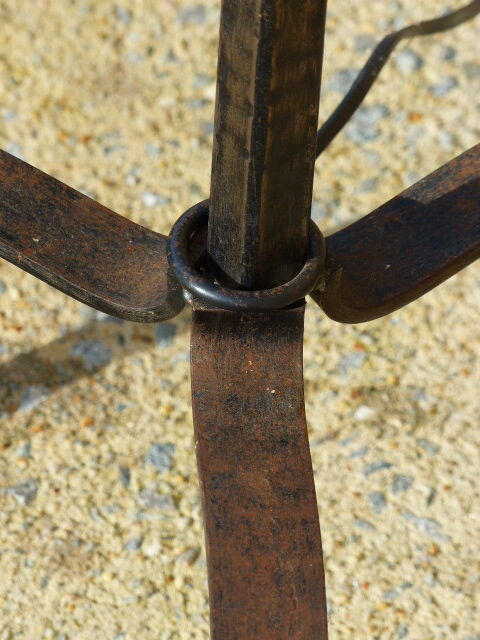 70s wrought iron lamppost