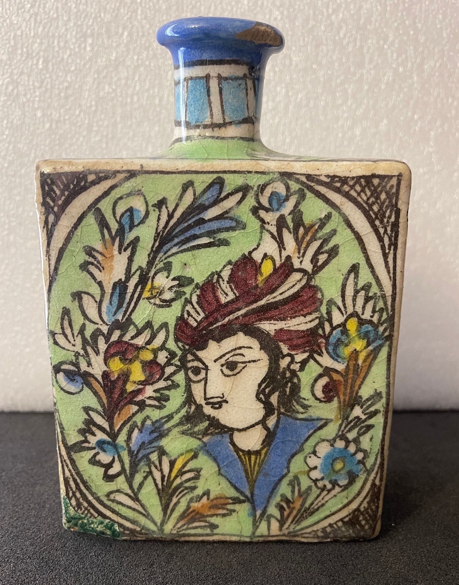 Glass ceramic bottle floral decoration and portraits Kadjar Persia xix e