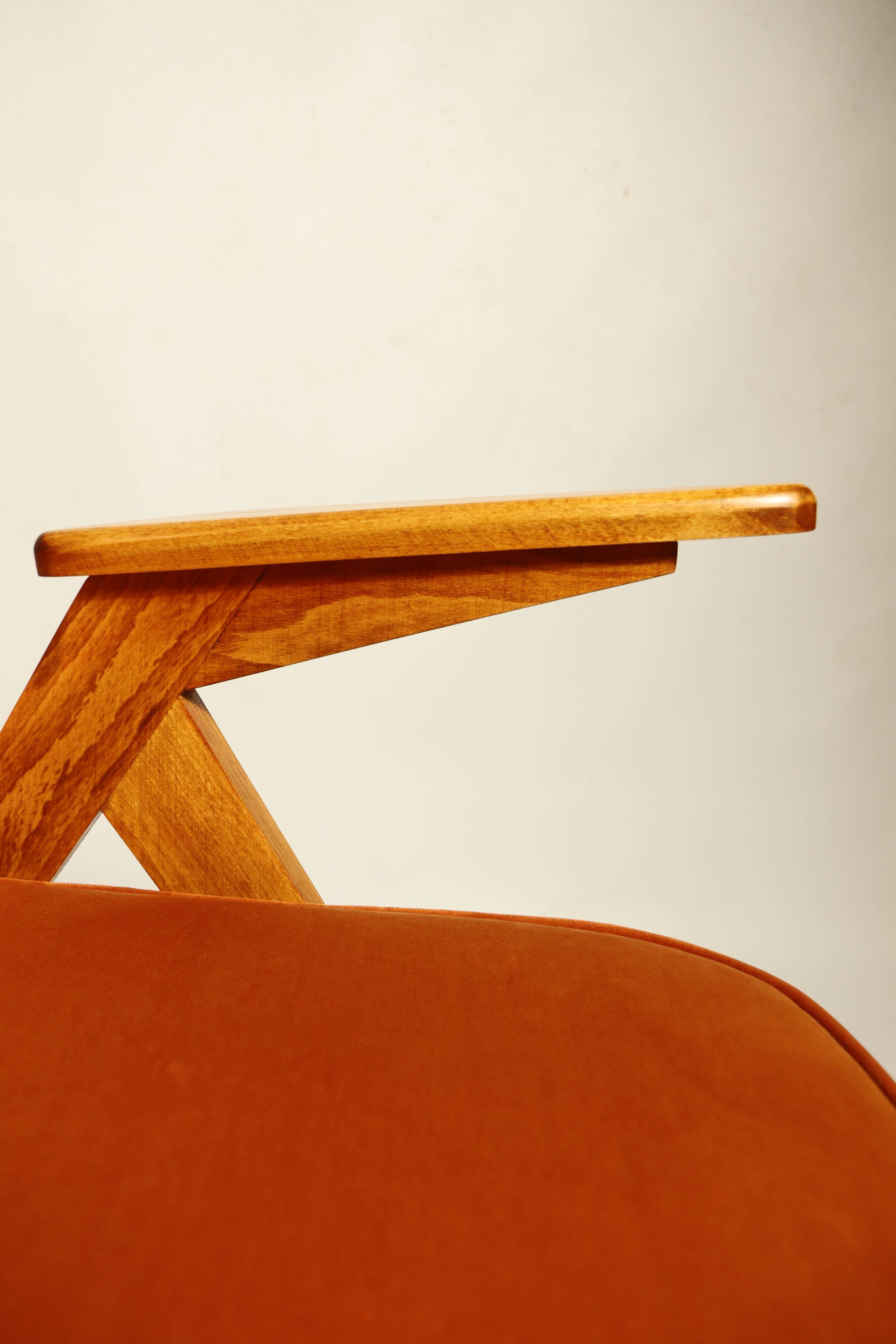 Fauteuil Lounge Vintage Burt Orange par J. Chierowski, 1960, Design Scandinave