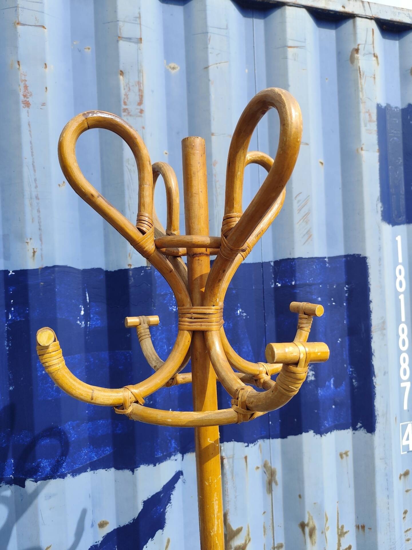 Poet coat rattan