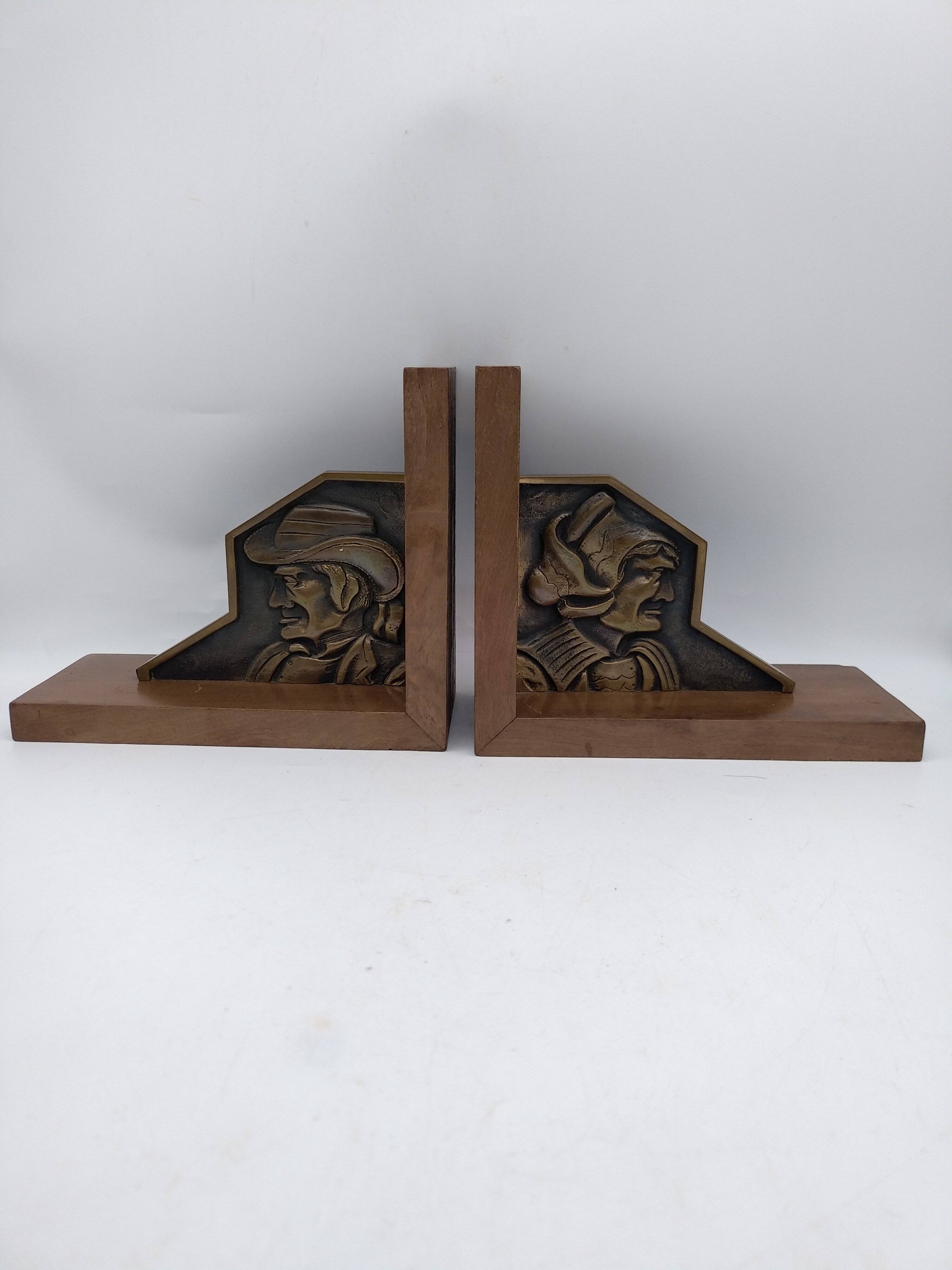 Pair of Breton couple bookends in bronze and wood.