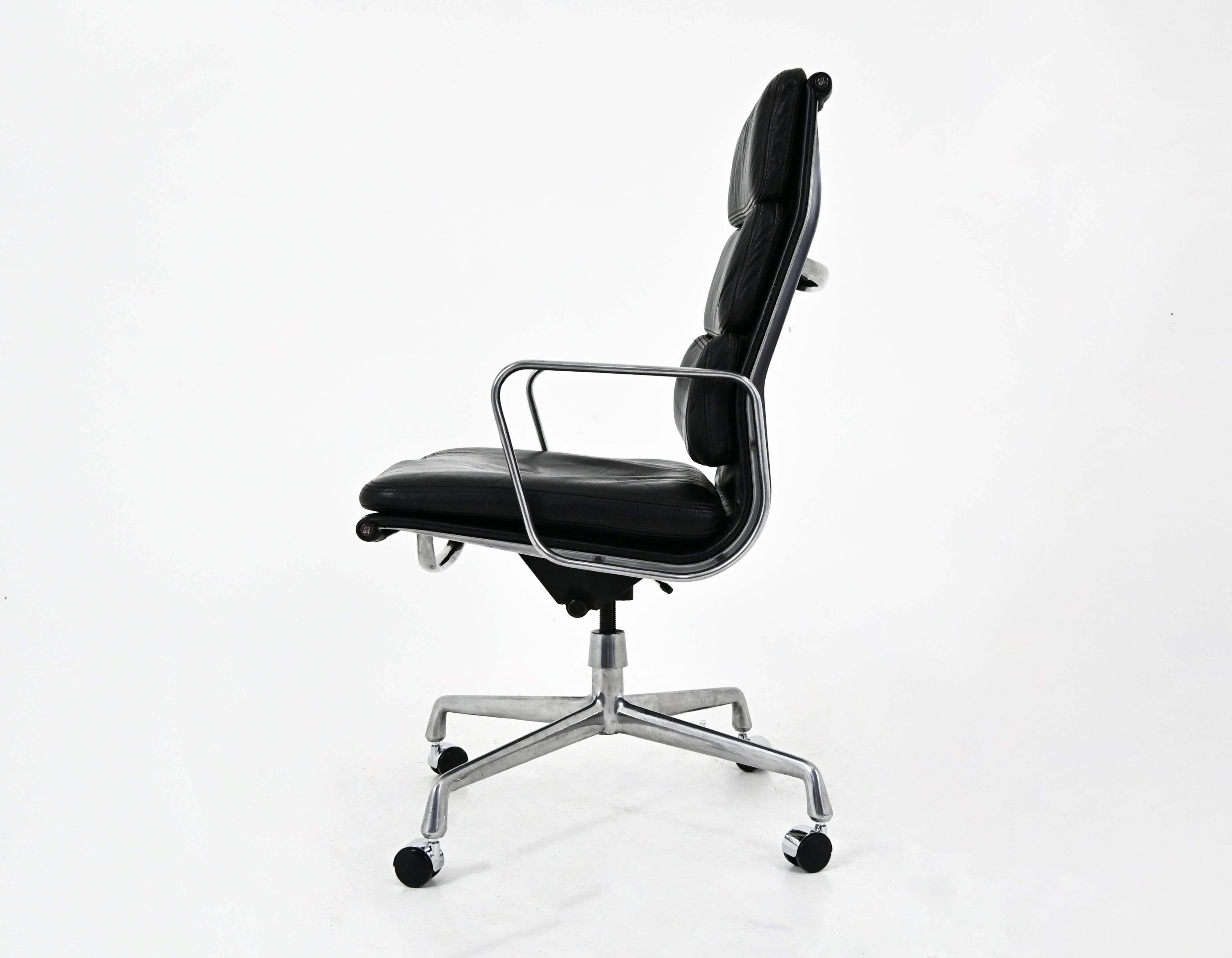 Chair by Charles and Ray Eames for Ring Mobelfabrikk Norway, 1970s