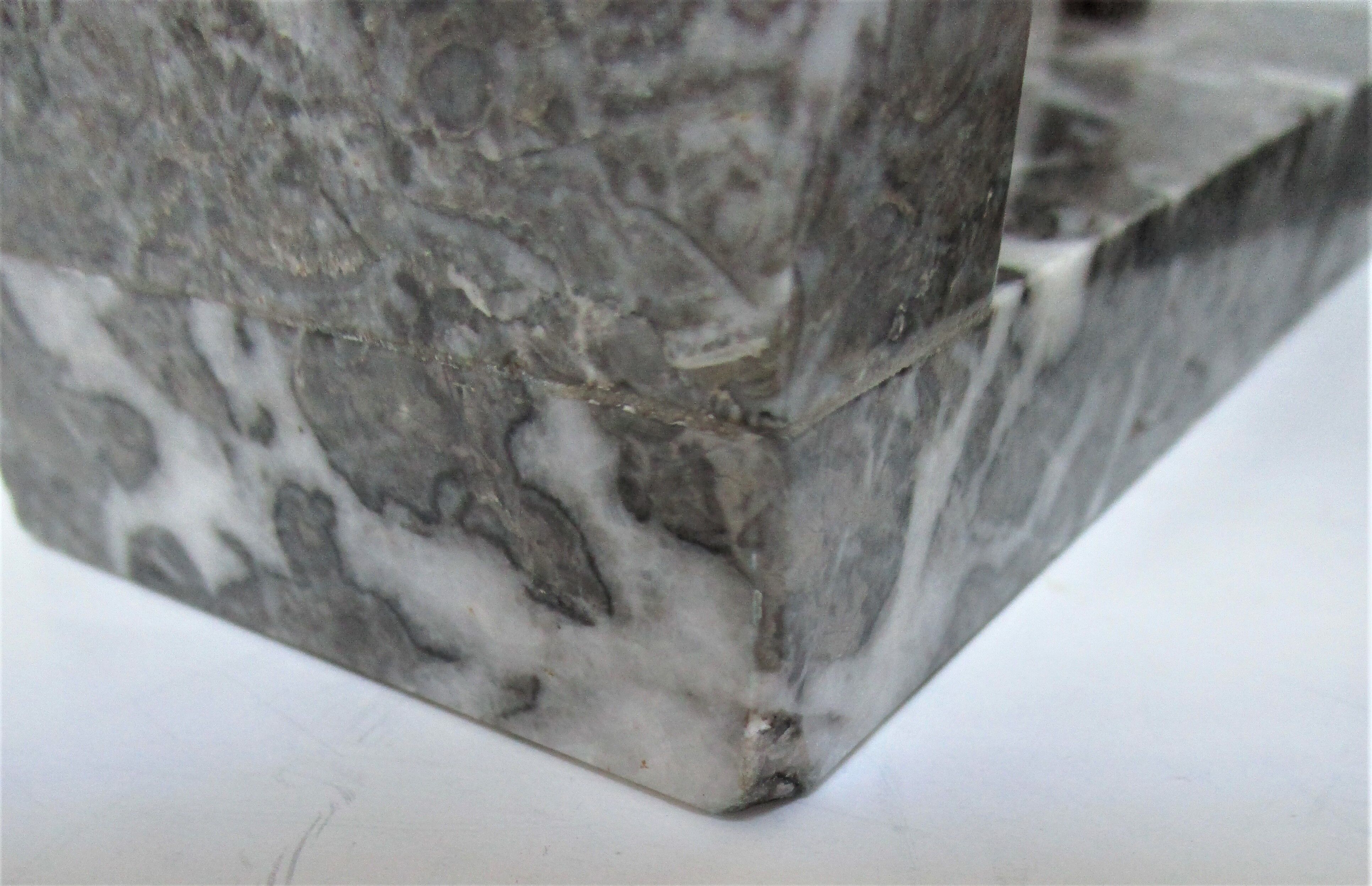 Pair of greenhouse books bird Art Deco metal patinated marble