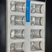 Coffret de huit verres à cocktail de la marque Daum