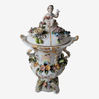 Rococo vase with lid