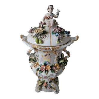 Rococo vase with lid