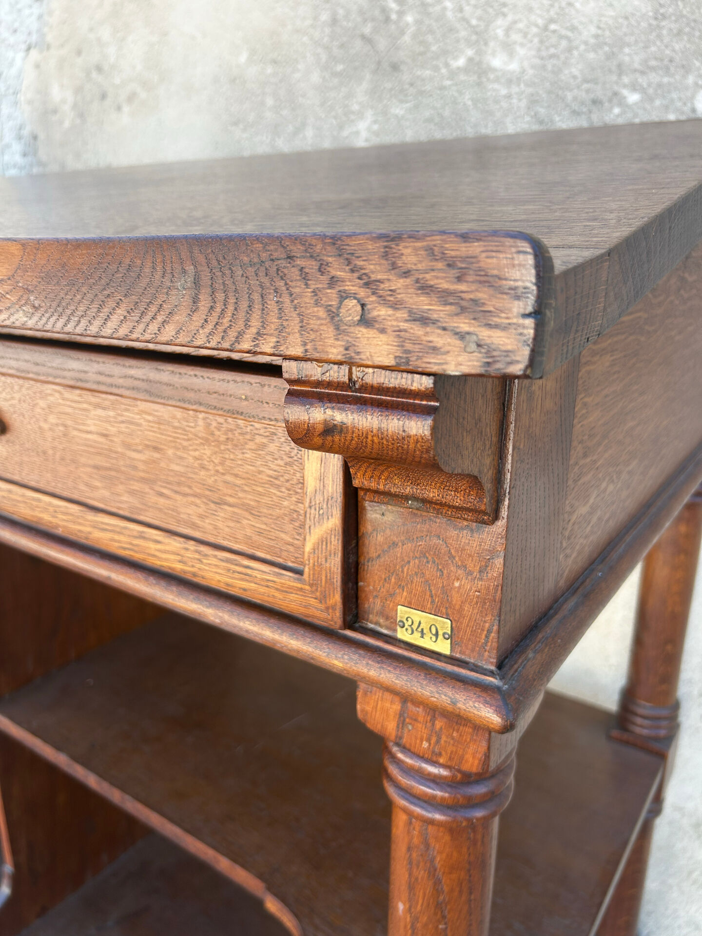 Ancien meuble de classement de banque en chêne – Mobilier de métier