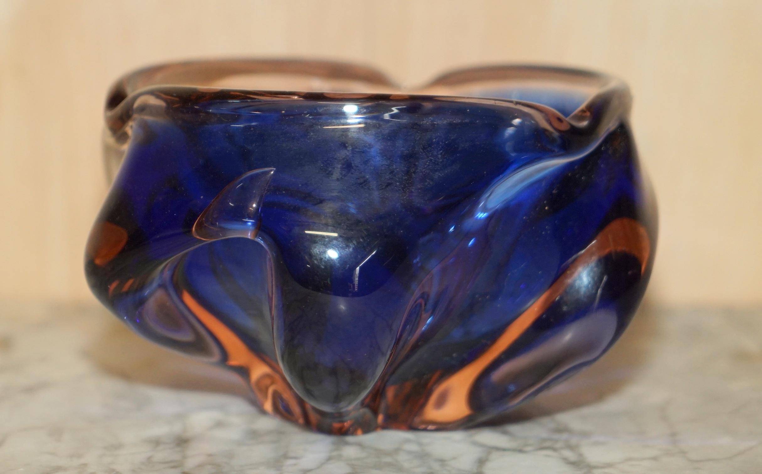 Decorative glass floral bowl