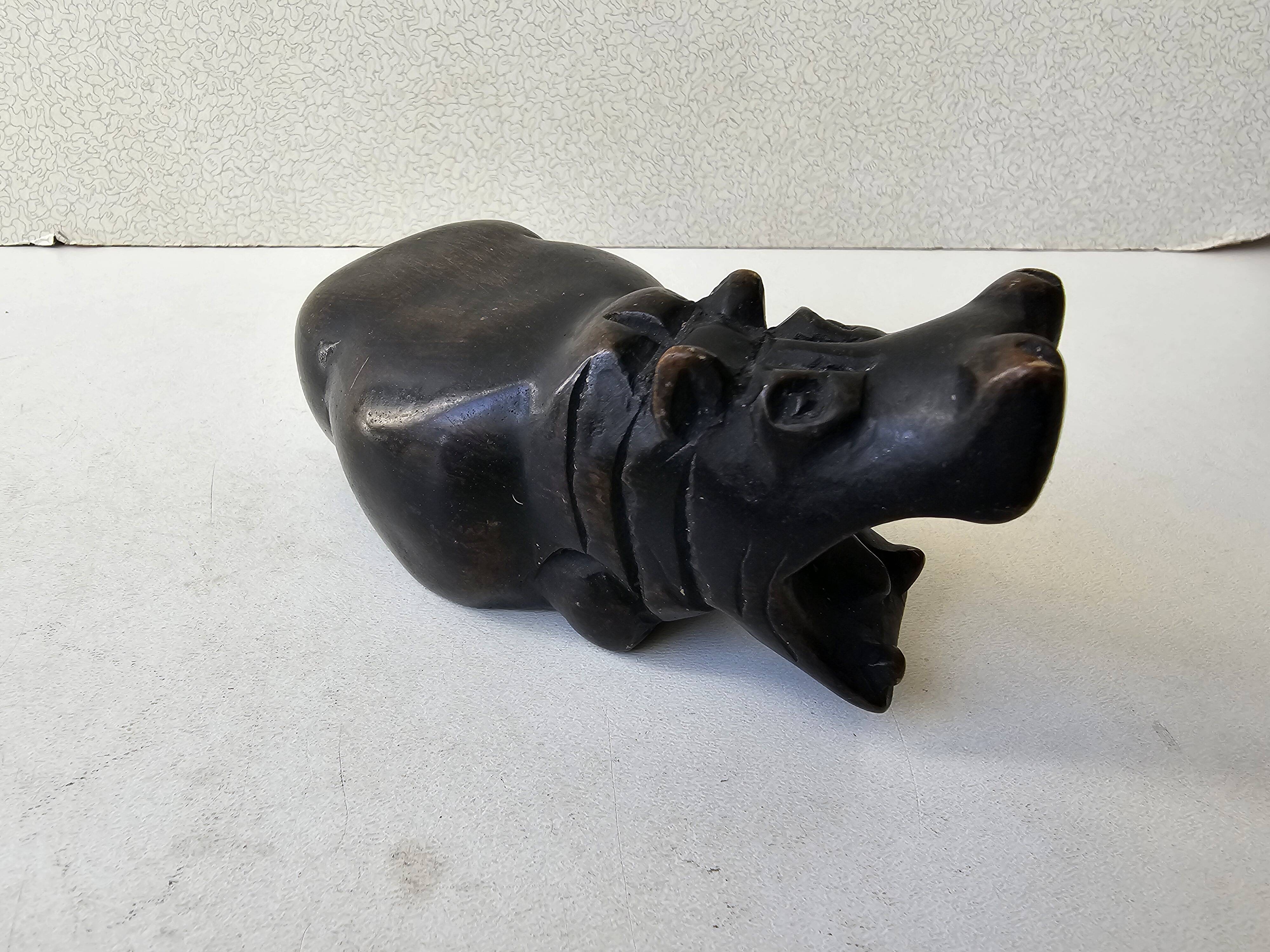 Paperweight Sculpture zoomorphic statuette in stone hippopotamus mouth or