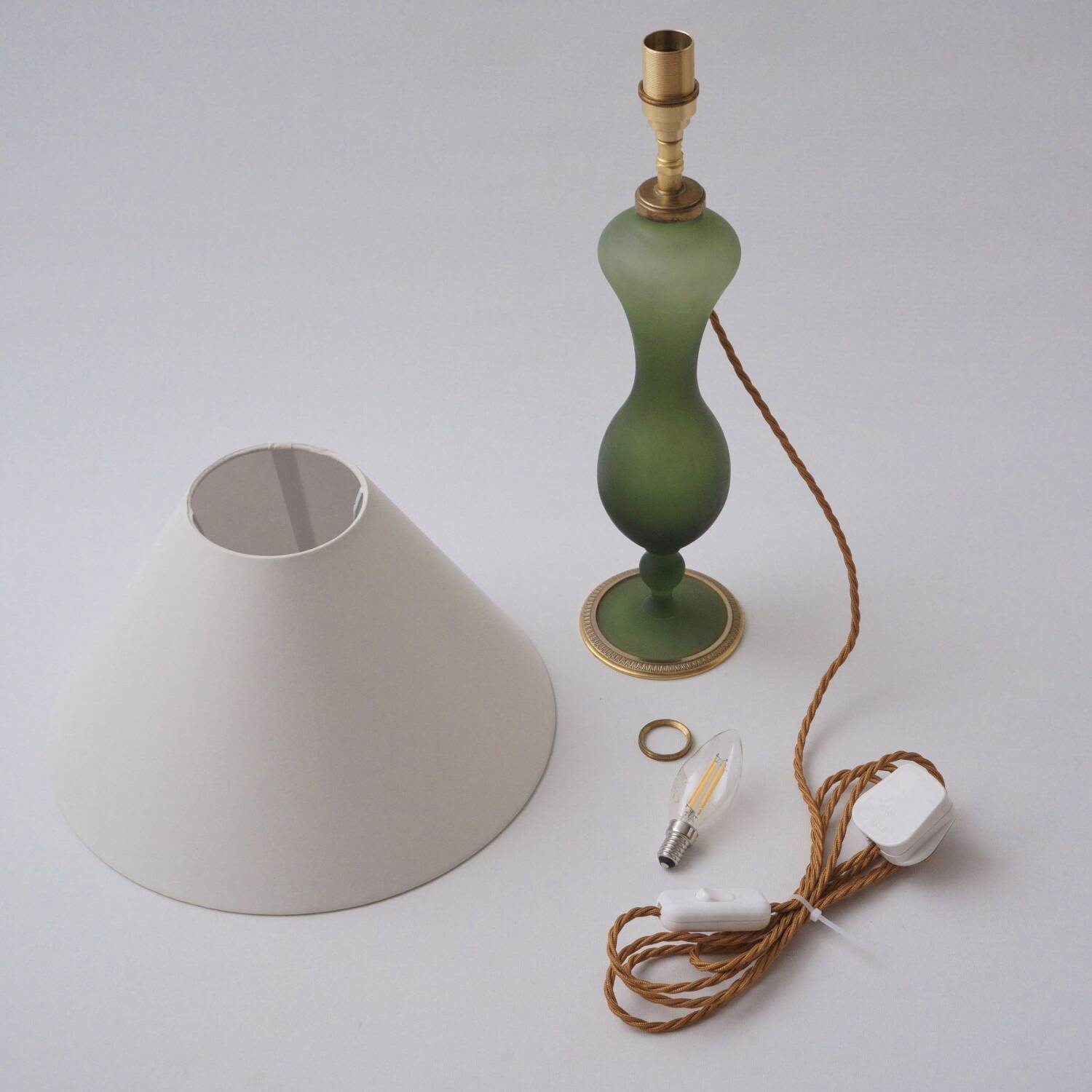 Antique table lamp in Art Nouveau glass by Baccarat and ormolu, 1890s, French.