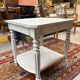 Table d’appoint grise