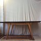 Table en bois et formica pieds compas