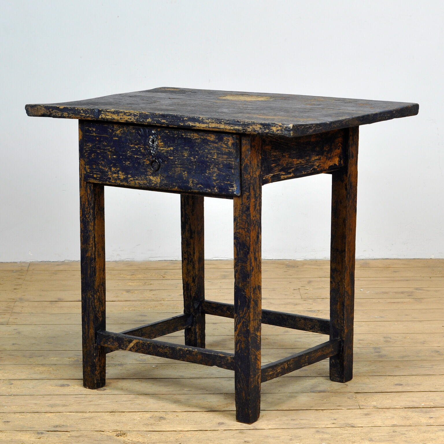 Country pine farmhouse side table, circa 1900
