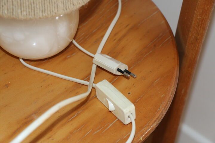 Alabaster ball lamp foot with rope lampshade