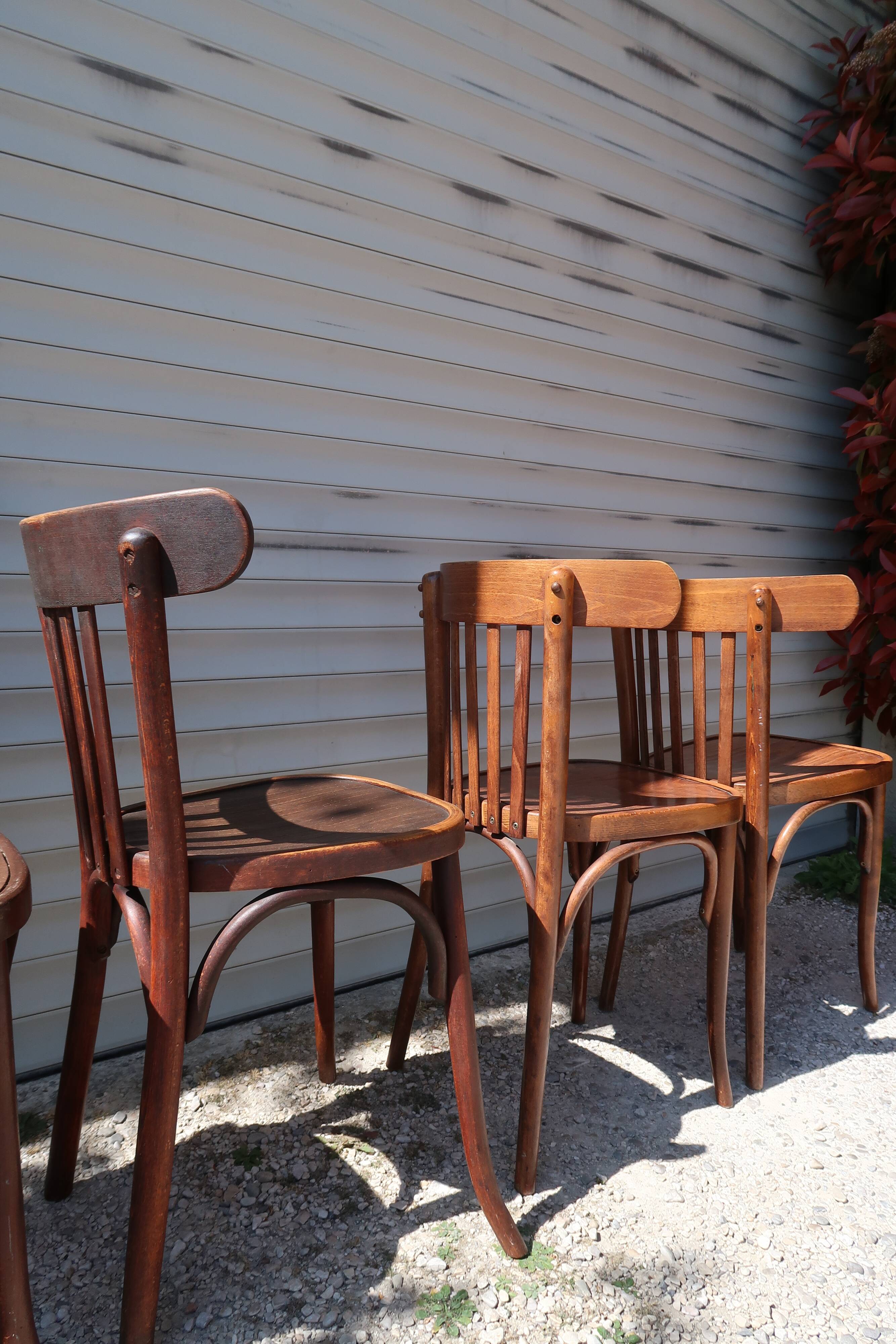 Lot of 6 vintage bistro chairs