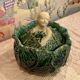 Pot en barbotine style baroque